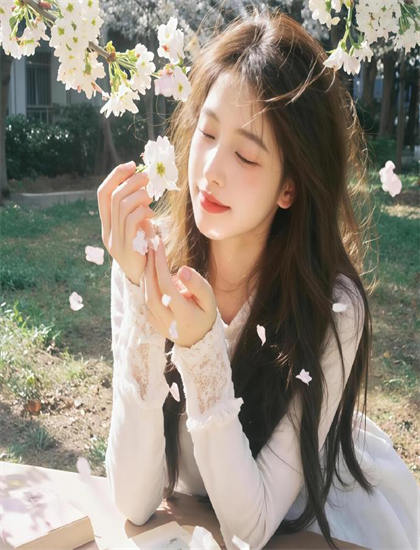 《小姨子回来了,新婚梦碎了》拍摄技巧传统分析永恒的：镜头语言与画面构图探讨