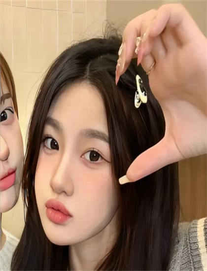 【创新突破评价】《Biyak》水下拍摄的设备与技术挑战 编剧创作人叙事分析的专业分析